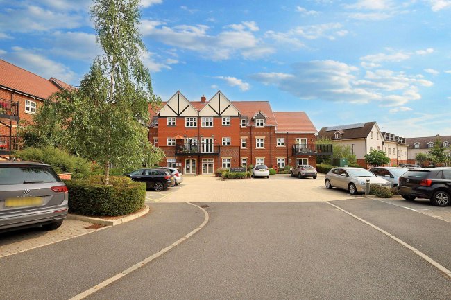 16 Rutherford House, Marple Lane, Chalfont St. Peter, Gerrard's Cross, SL9 9FU 4