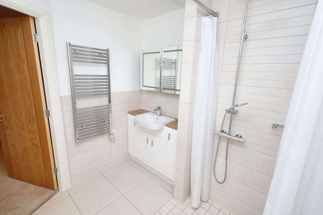 16 Rutherford House, Marple Lane, Chalfont St. Peter, Gerrard's Cross, SL9 9FU 4