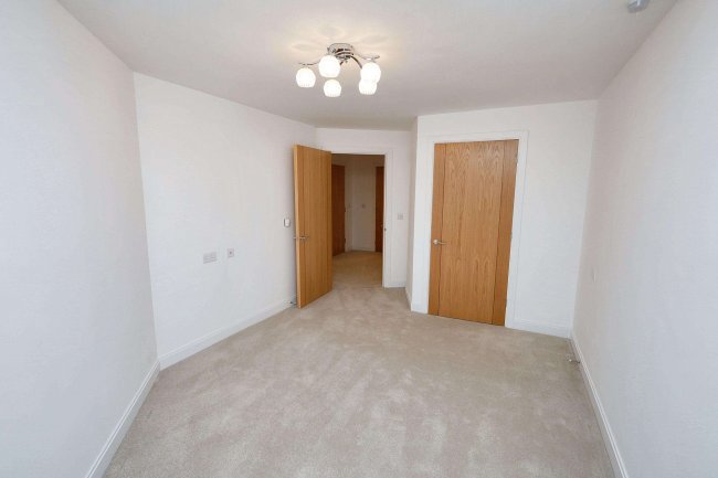 16 Rutherford House, Marple Lane, Chalfont St. Peter, Gerrard's Cross, SL9 9FU 4