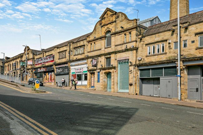 The Royal Windsor Baths, Morley Street, Bradford, West Yorkshire BD7 1AQ 7