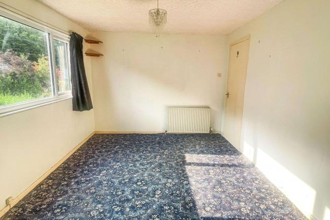 18 Cherry Orchard, Wotton-under-Edge, Gloucestershire, GL12 7HT 4