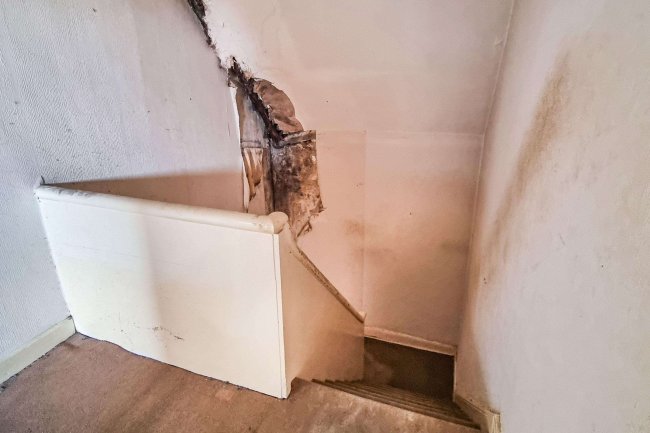 19A Chapeltown Pudsey, LS28 7RZ 8