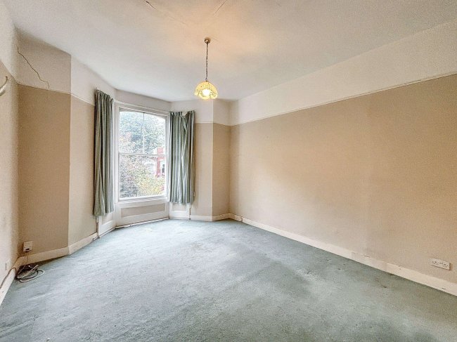 93A Mount View Road, London, N4 4JA 7