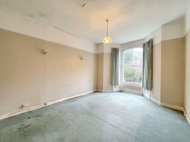 93A Mount View Road, London, N4 4JA 7