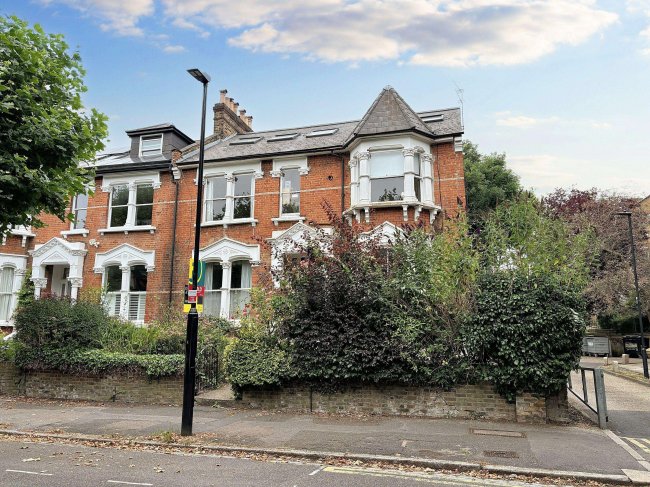93A Mount View Road, London, N4 4JA 7