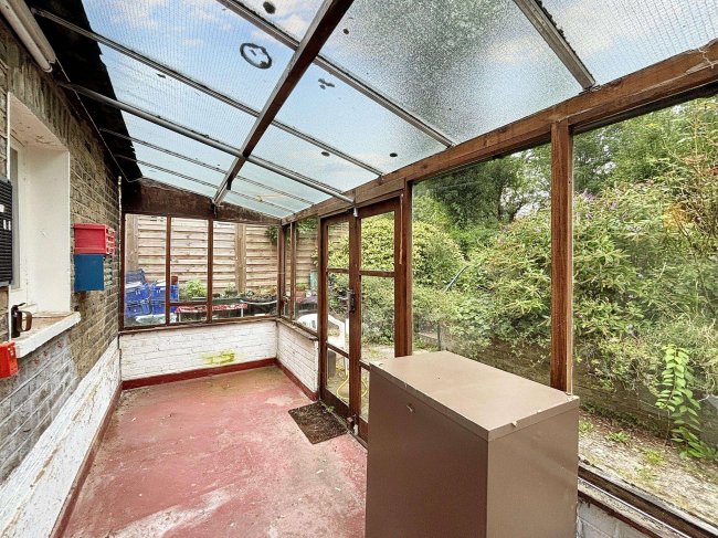 93A Mount View Road, London, N4 4JA 7