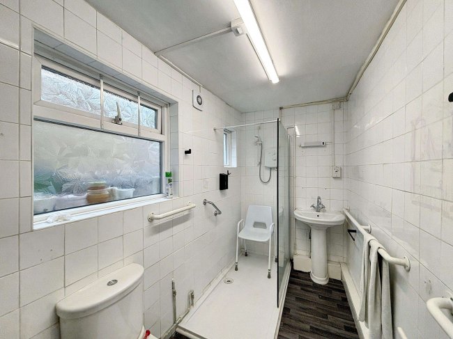 93A Mount View Road, London, N4 4JA 7