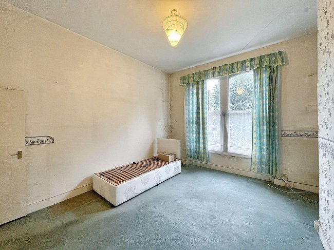 93A Mount View Road, London, N4 4JA 7