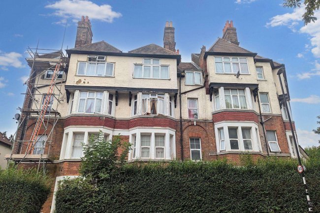 Flat 9, Chandos Mansions, Albert Road, Norwood, London SE25 4JF 1