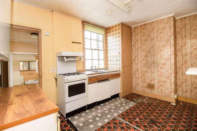 35 Dutton Street, Greenwich, London, SE10 8TB 7