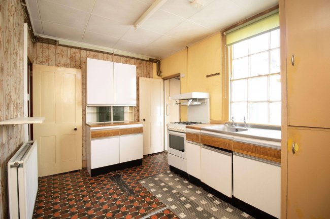 35 Dutton Street, Greenwich, London, SE10 8TB 7