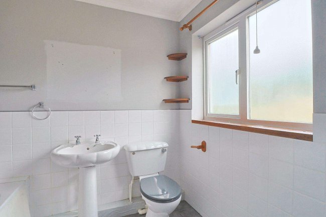 15 Lime Kiln Cottages, Old Burghclere, Berkshire RG20 9NU 6