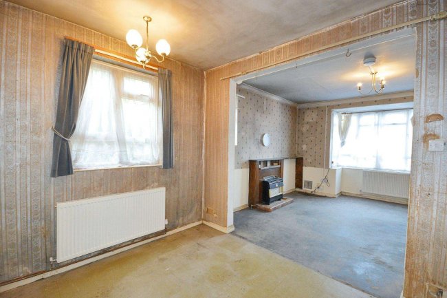 2 Walton Court & Garage, Sheen Park, Richmond, TW9 1UL 2