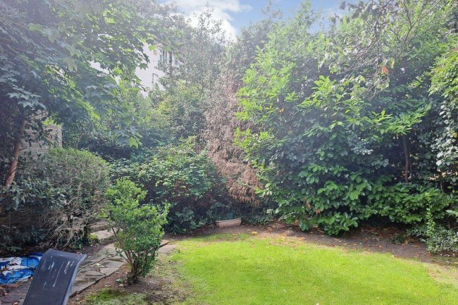 2 Walton Court & Garage, Sheen Park, Richmond, TW9 1UL 2