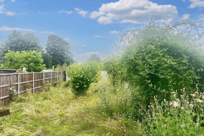 113 Rosslyn Crescent, Harrow, HA1 2RY 3