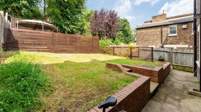 Flat A, 18 Algiers Road, Lewisham, London, SE13 7JE 8