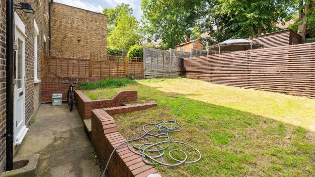 Flat A, 18 Algiers Road, Lewisham, London, SE13 7JE 8