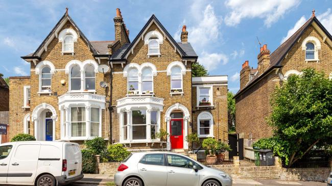 Flat A, 18 Algiers Road, Lewisham, London, SE13 7JE 8