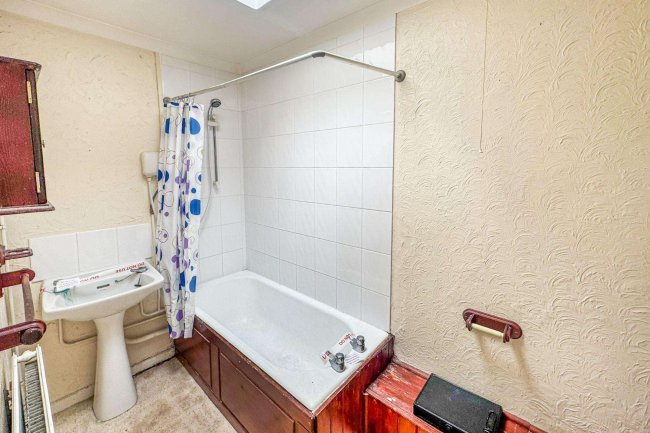 Flat 1, 55-59 Forton Road, Gosport, PO12 4TD 5