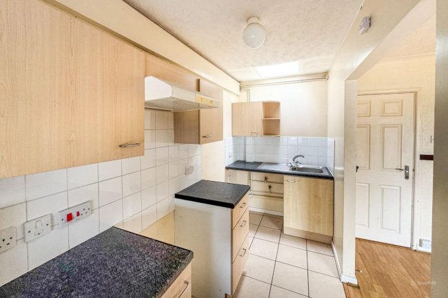 Flat 1, 55-59 Forton Road, Gosport, PO12 4TD 5