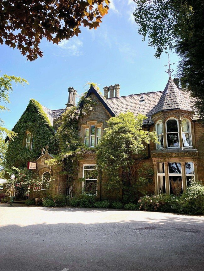 Rosehill House Hotel, Rosehill Avenue, Burnley, BB11 2PW 42