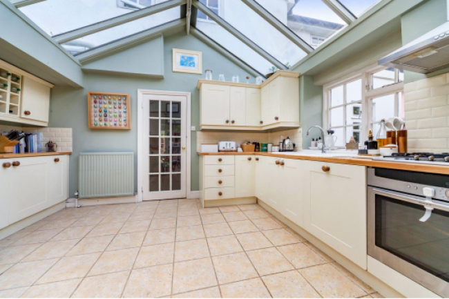 Kent Lodge, 5 Hassocks Road, Hurstpierpoint, West Sussex, BN6 9QH 3