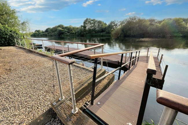 17 Trentside, Fox Covert Lane, Clifton, Nottingham, NG11 8NQ 1