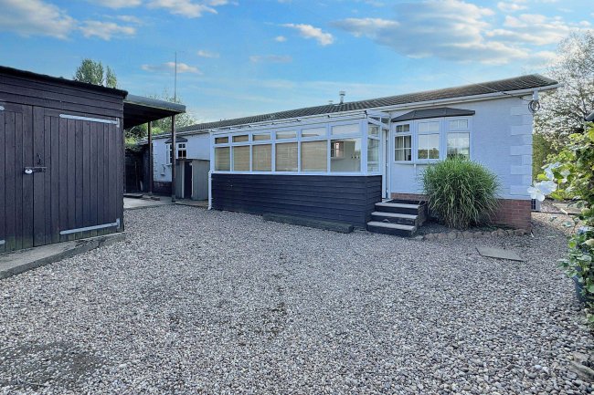 17 Trentside, Fox Covert Lane, Clifton, Nottingham, NG11 8NQ 1