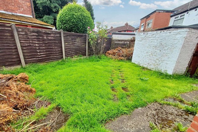 19 Beech Avenue, Droylsden, Manchester M43 6FR 5