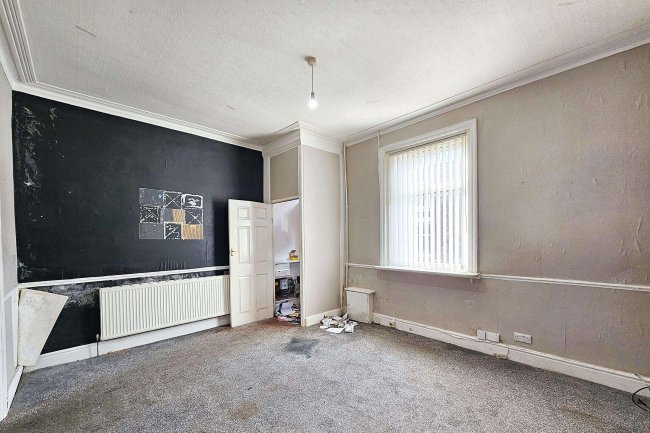 39 Albert Street, Chadderton, Oldham, OL9 7HB 10