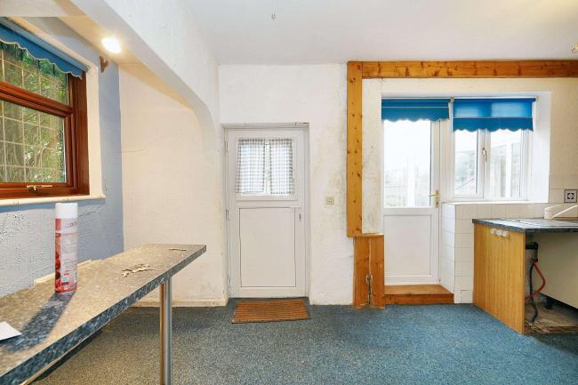 18 Second Avenue, Atherton, Manchester, M46 0JA 7