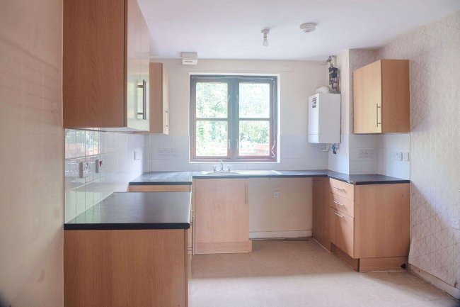 23 Pownsett Terrace, Alder Walk, Ilford IG1 2SW 7