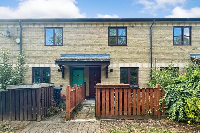 23 Pownsett Terrace, Alder Walk, Ilford IG1 2SW 7