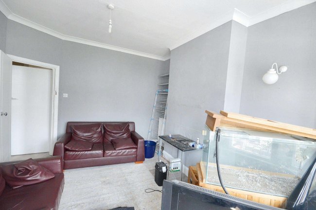 20 Doverfield Road, Brixton Hill, London SW2 5NB 10