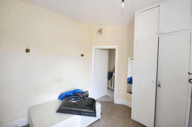 20 Doverfield Road, Brixton Hill, London SW2 5NB 10