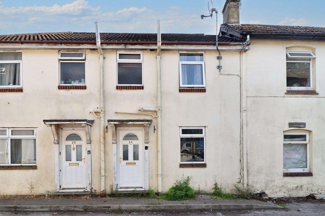 1A Windsor Close, Bovington, Wareham, Dorset BH20 6HZ 8