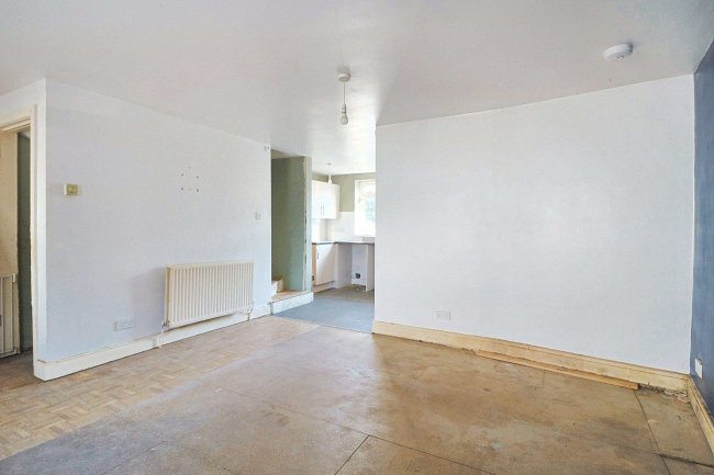 1A Windsor Close, Bovington, Wareham, Dorset BH20 6HZ 8