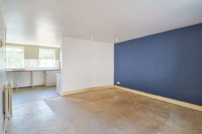 1A Windsor Close, Bovington, Wareham, Dorset BH20 6HZ 8