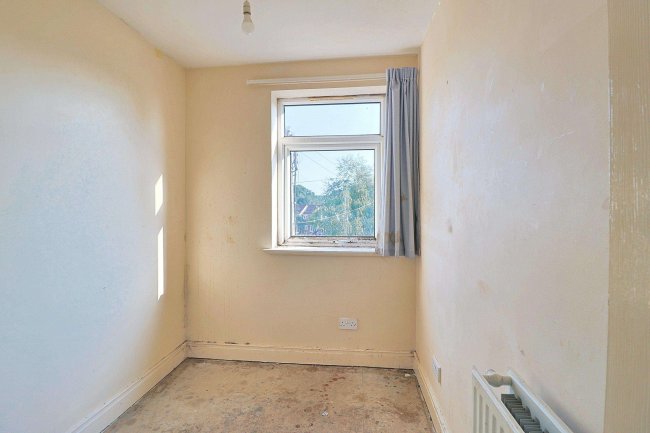 1A Windsor Close, Bovington, Wareham, Dorset BH20 6HZ 8