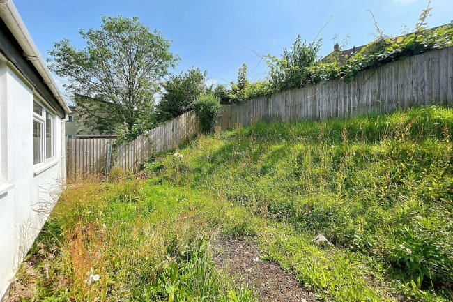 129 Lower Brook Meadow, Sidford, Sidmouth, Devon EX10 9PU 4