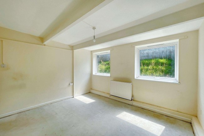 129 Lower Brook Meadow, Sidford, Sidmouth, Devon EX10 9PU 4