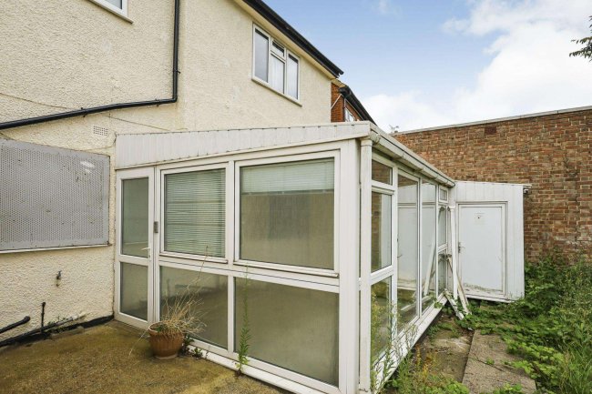 62 Roxborough Park, Harrow, Middlesex, HA1 3AY 9