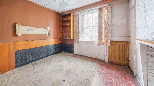 72 Compton Street, Clerkenwell, London, EC1V 0BN 9