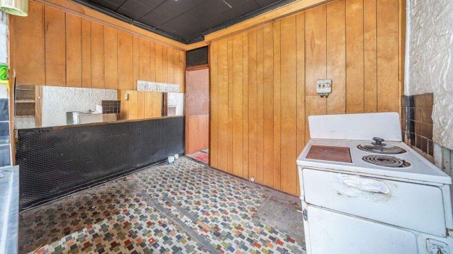 72 Compton Street, Clerkenwell, London, EC1V 0BN 9