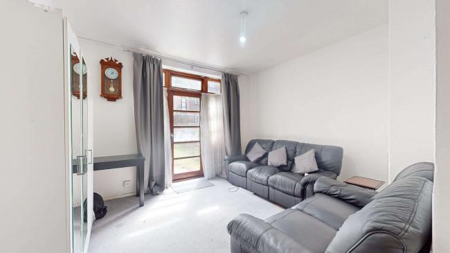 Flat 288 Wrens Park House, Warwick Grove, Clapton, London E5 9LT 2