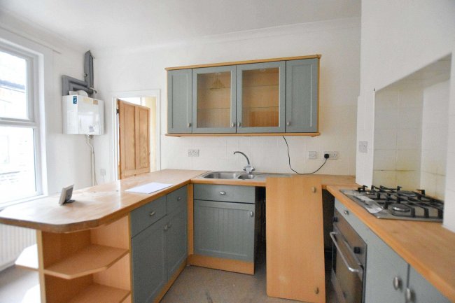 First Floor Maisonette 32 Dartnell Road, Croydon, Surrey, CR0 6JA 10