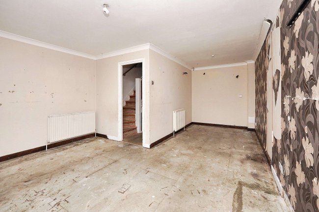 18 Battery Point, Sandgate, Hythe, Kent, CT21 5RR 7