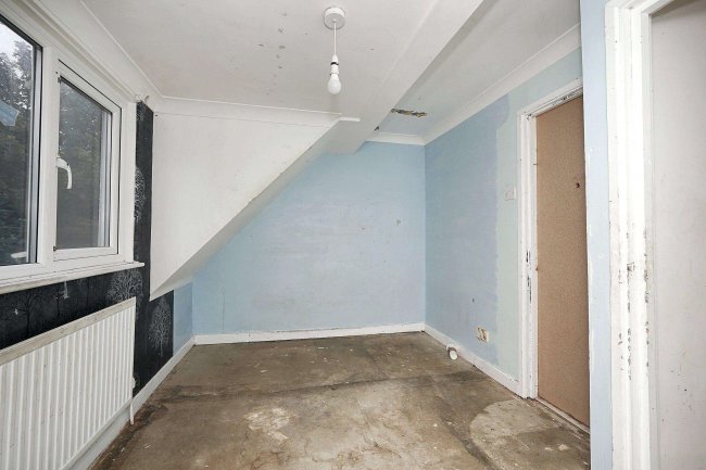 18 Battery Point, Sandgate, Hythe, Kent, CT21 5RR 7