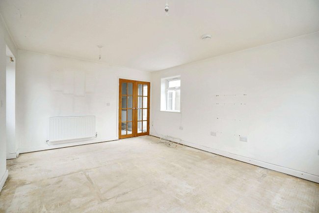 11 Warwick Avenue, Normanton, Derby, DE23 8DA 4