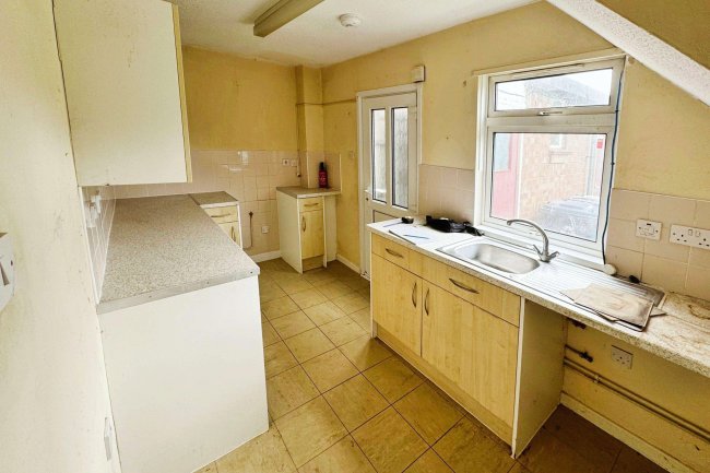 47 Beauchamp Close, Eaton Socon, St.Neots, Cambridgeshire, PE19 8BU 3